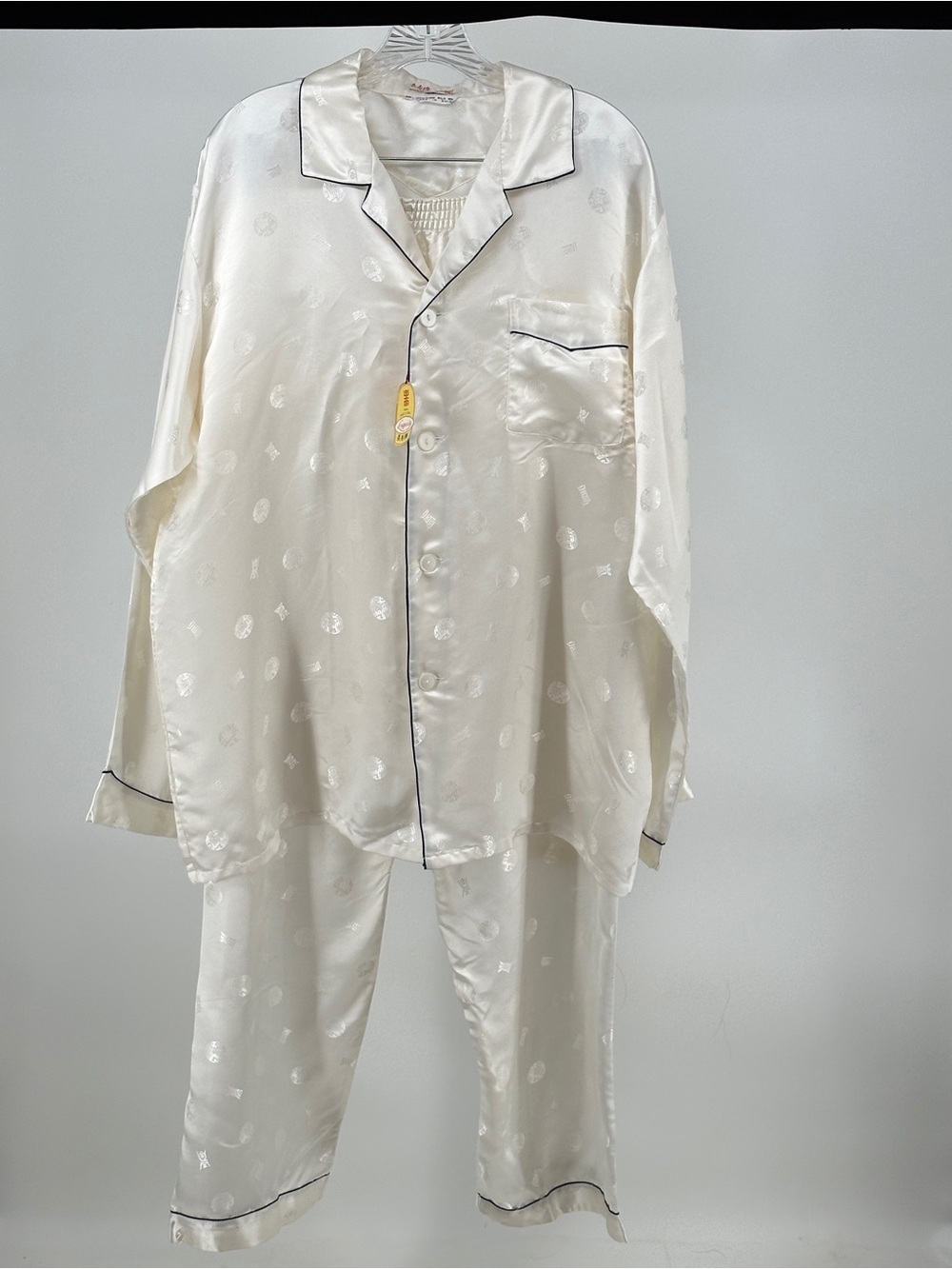 Vintage Men’s 52 Classic Silk Cream Pajama Set with Contrast Piping